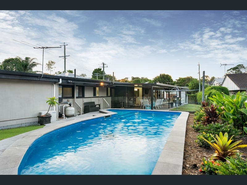 2 Porchester Street, Fig Tree Pocket — photo 1 of 5