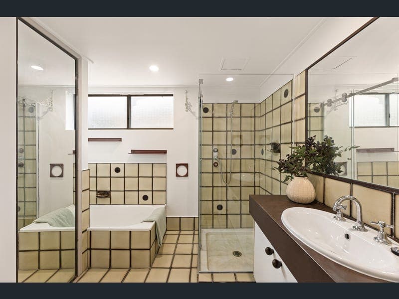 6/33 Rokeby Terrace, Taringa — photo 1 of 5