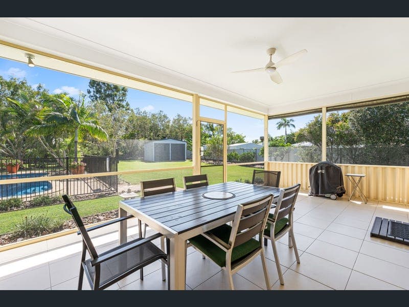 11 Sunline Court, Urangan — photo 1 of 5