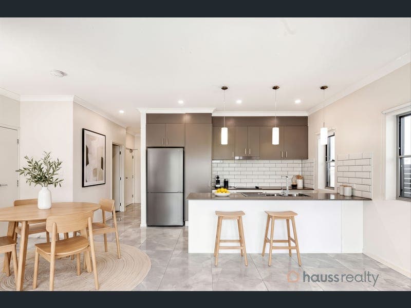 11/100 Ellen Street, Oxley — photo 1 of 5