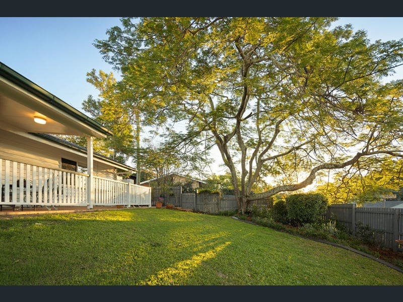 49 Gilruth Road, Kenmore — photo 1 of 5