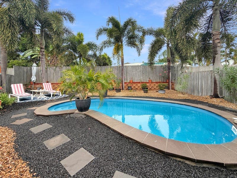 38 Daintree Drive, Bushland Beach — photo 1 of 5