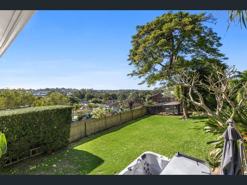 101 Welbeck Street, Alderley — photo 1 of 5
