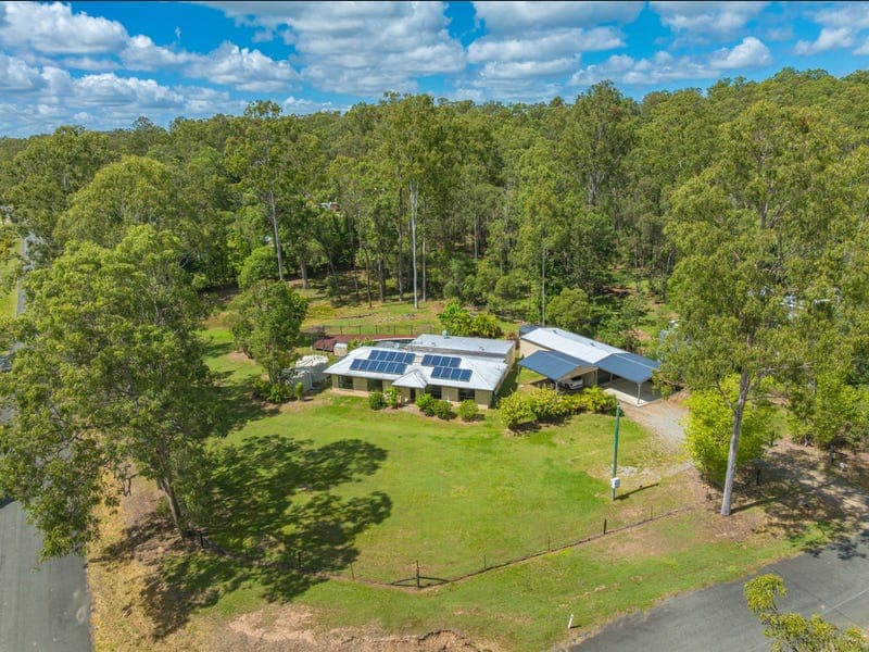 84 Arborfifteen Road, Glenwood — photo 1 of 5