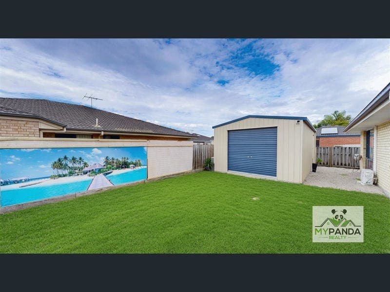 82 Hollywood Avenue, Bellmere — photo 1 of 5