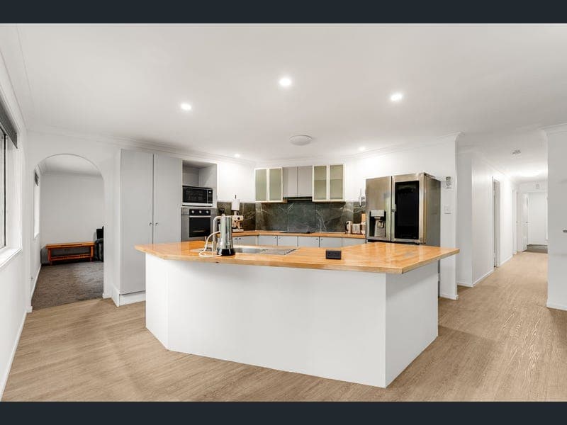 7 Mclean Street, Redbank Plains — photo 1 of 5