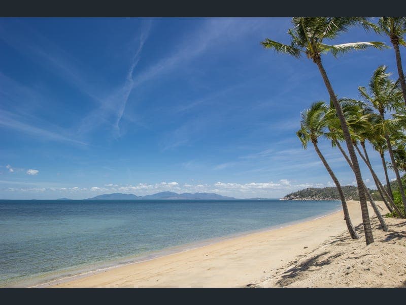 1/14-15 The Esplanade, Nelly Bay — photo 1 of 5