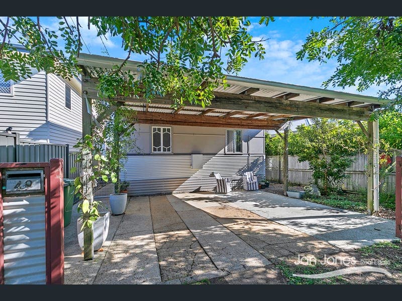 49 Donald Street, Woody Point — photo 1 of 5