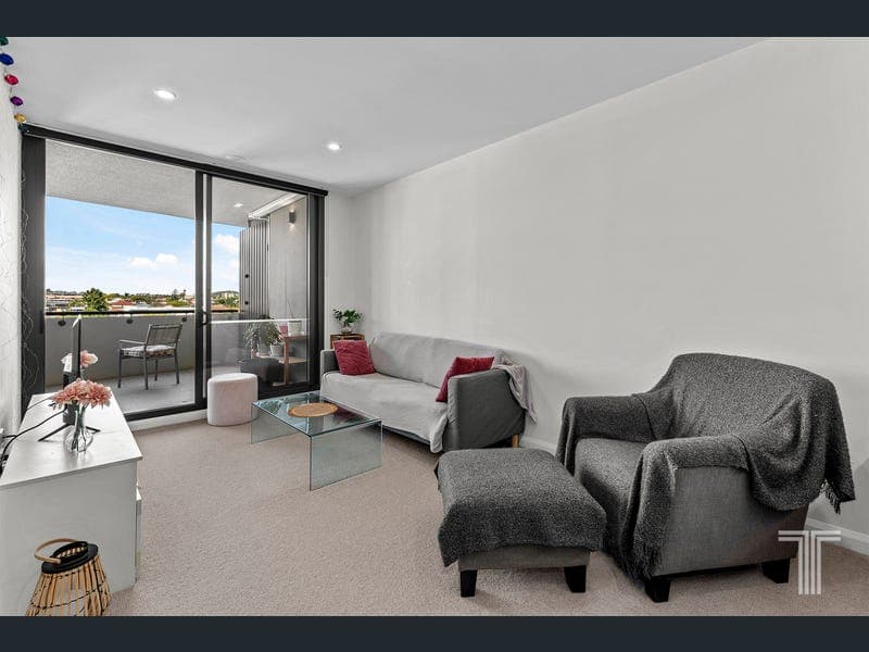 10808/300 Old Cleveland Road, Coorparoo — photo 1 of 5