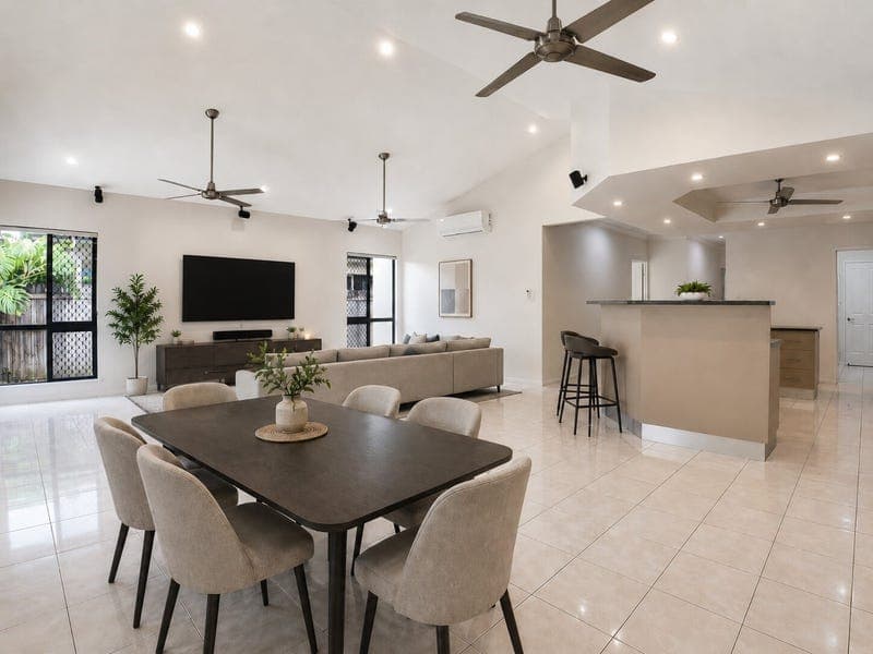 16 McAlister Avenue, Kewarra Beach — photo 1 of 5