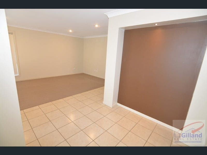 14 Serene Place, Birkdale — photo 1 of 5