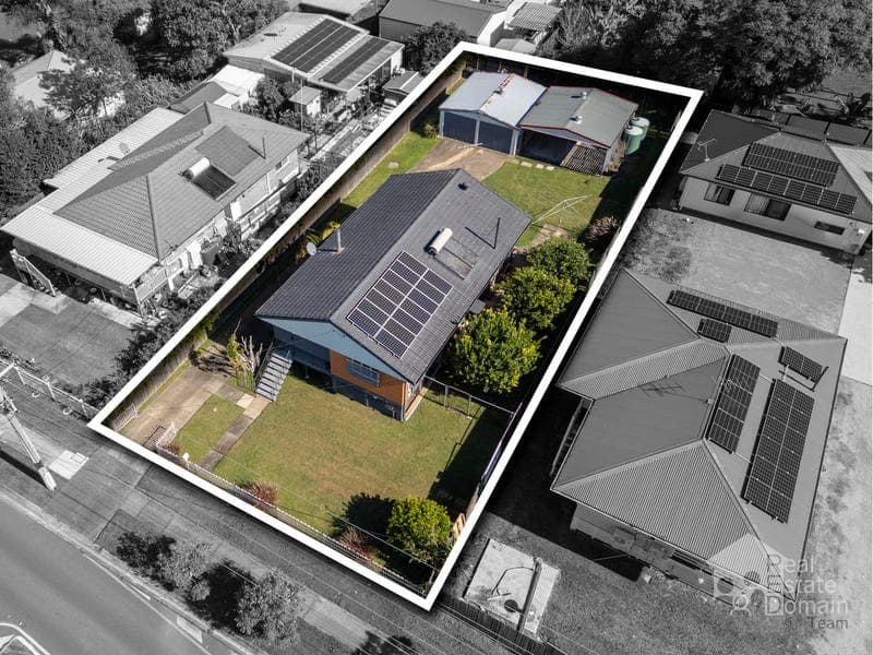 40 North Road, Woodridge — photo 1 of 5
