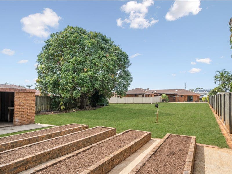15 Goodwood Road, Murrumba Downs — photo 1 of 5