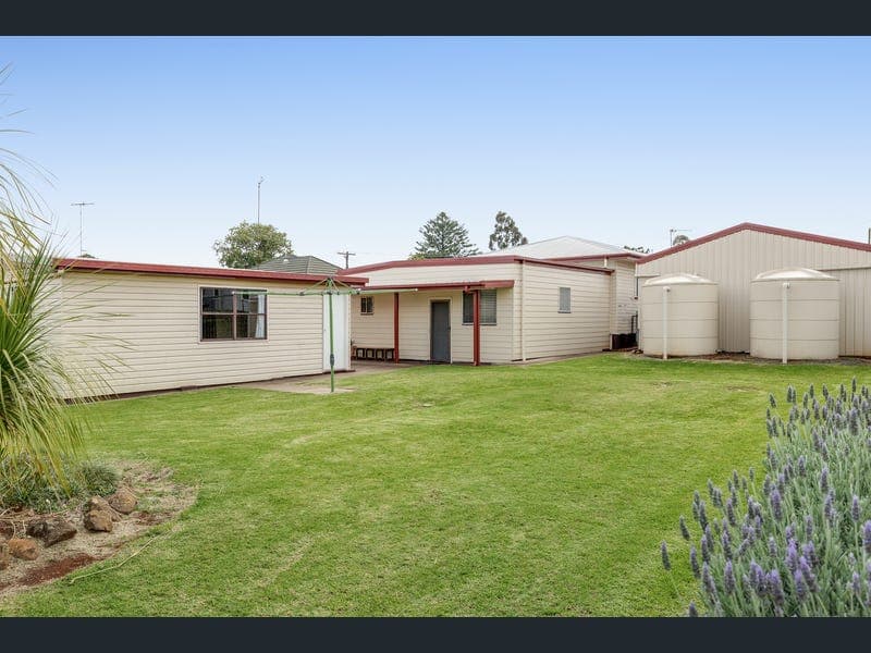 24 Phyllis Street, Harristown — photo 1 of 5