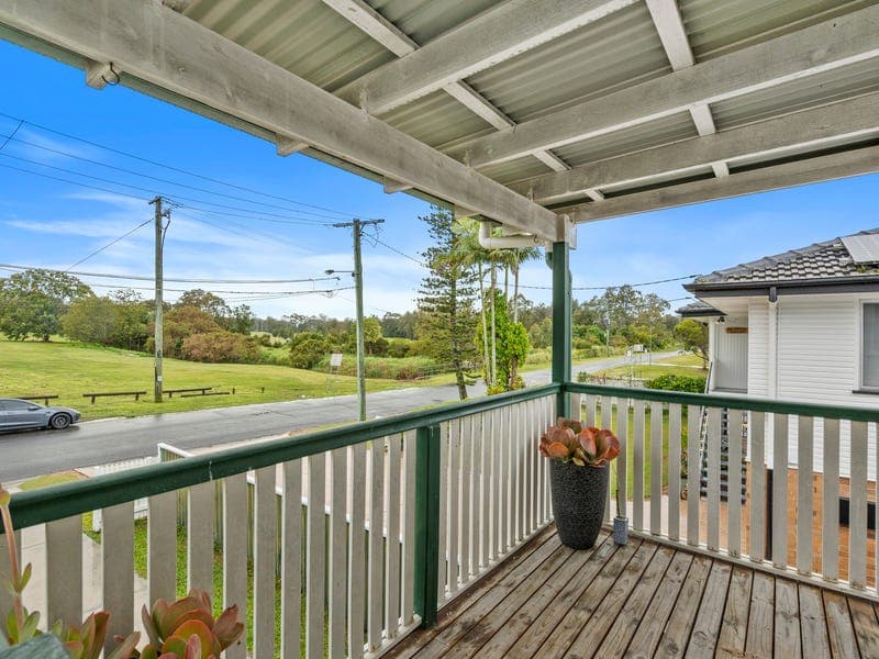 47 Billan Street, Carina — photo 1 of 5