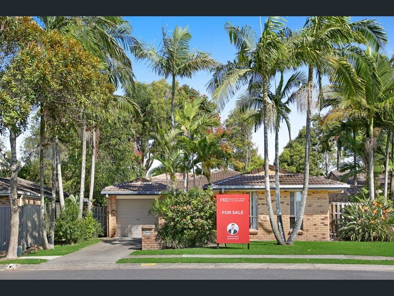 33 Montezuma Drive, Burleigh Waters — photo 1 of 5