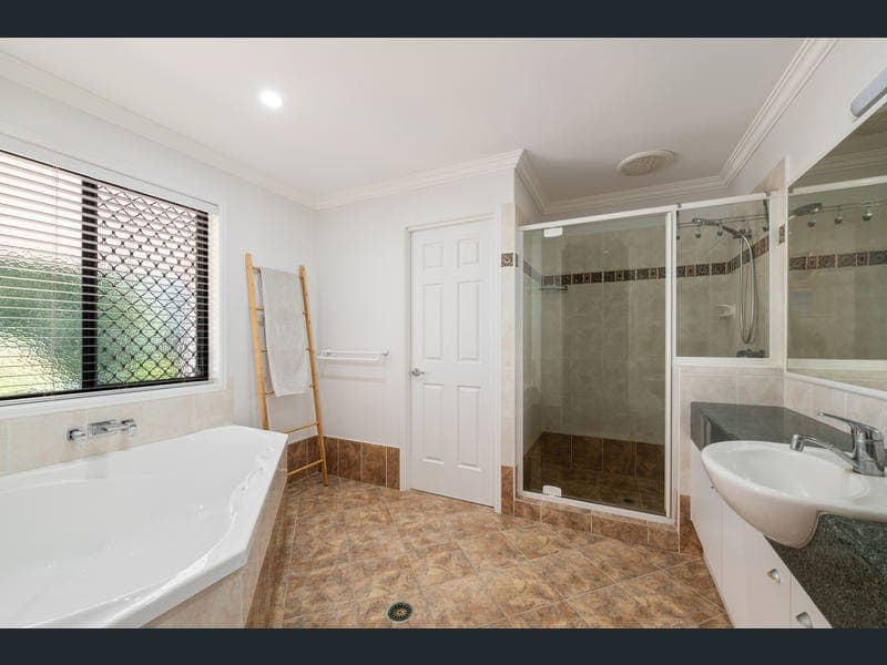 12 Agincourt Street, Pelican Waters — photo 1 of 5