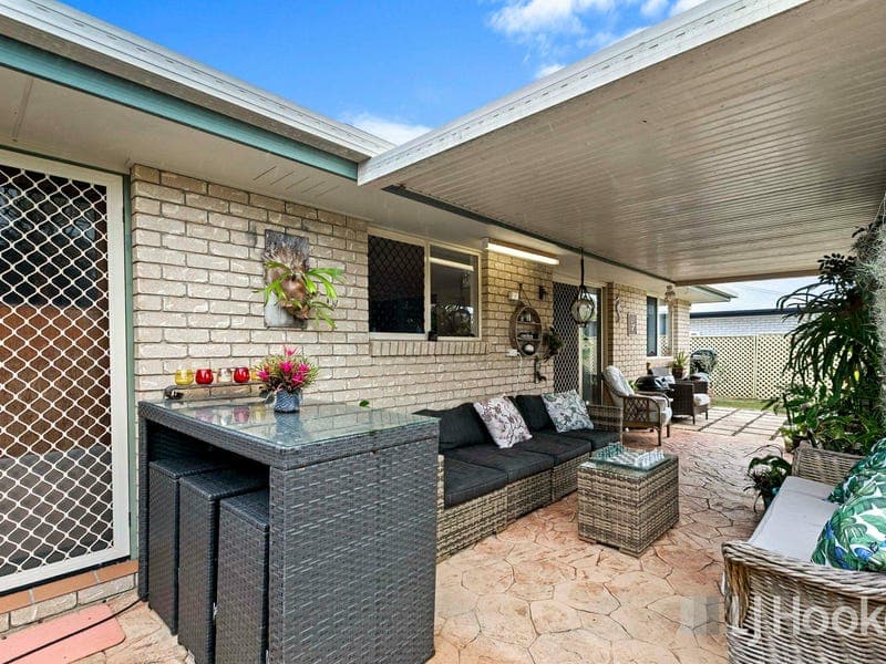 88 Hansen Street, Urangan — photo 1 of 5