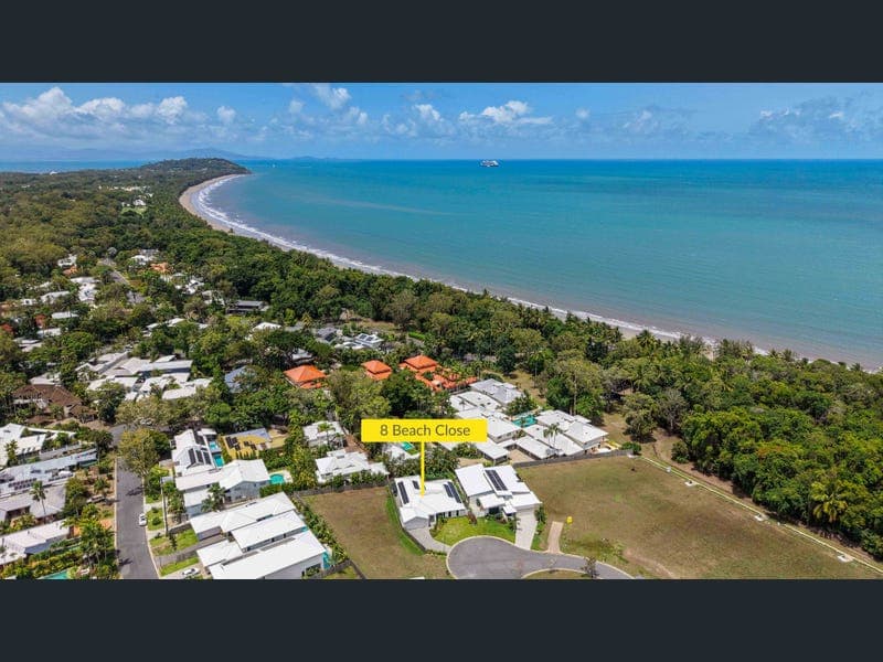 8 Beach Close, Port Douglas — photo 1 of 5
