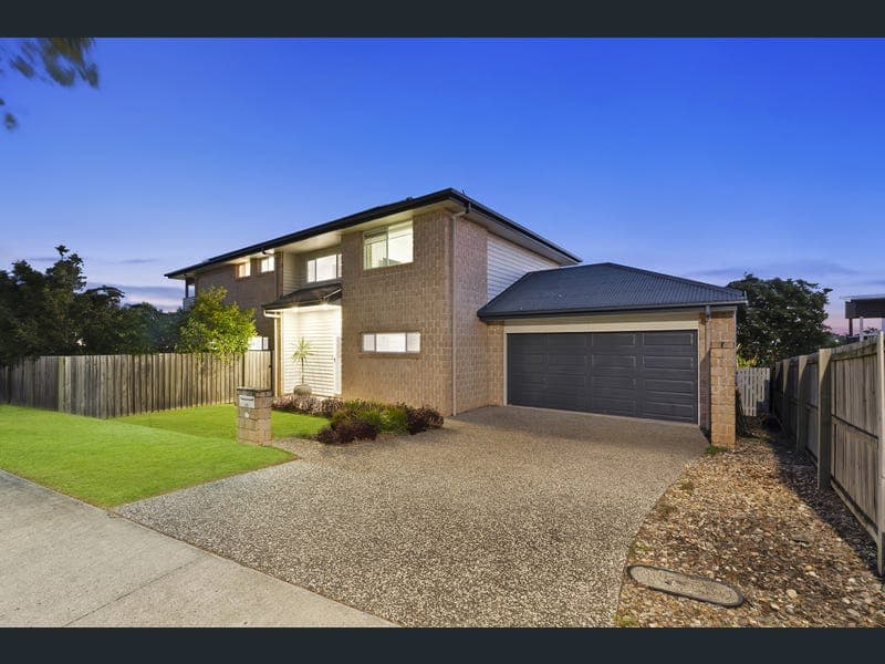 10 River Breeze Dr, Griffin — photo 1 of 5