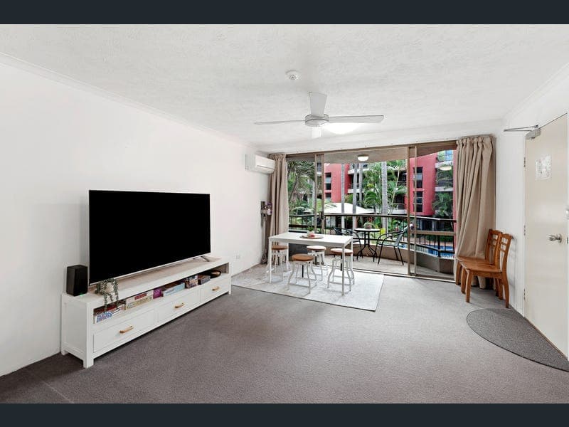42/38 Enderley Avenue, Surfers Paradise — photo 1 of 5