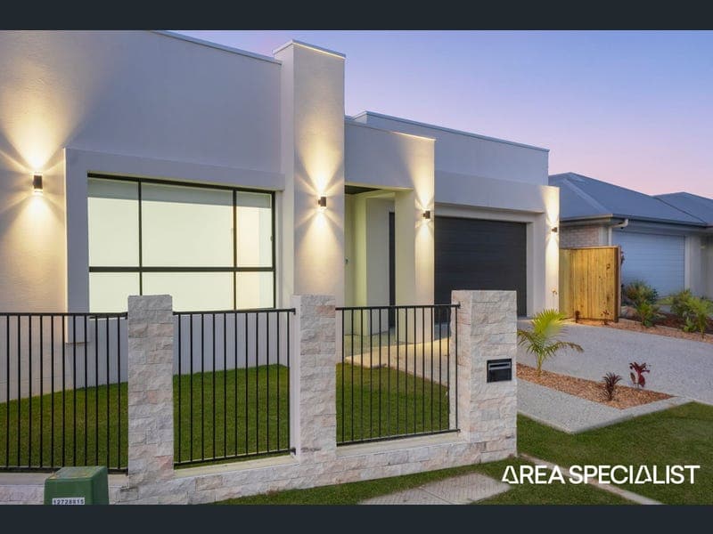 7 Edge Drive, Yarrabilba — photo 1 of 5