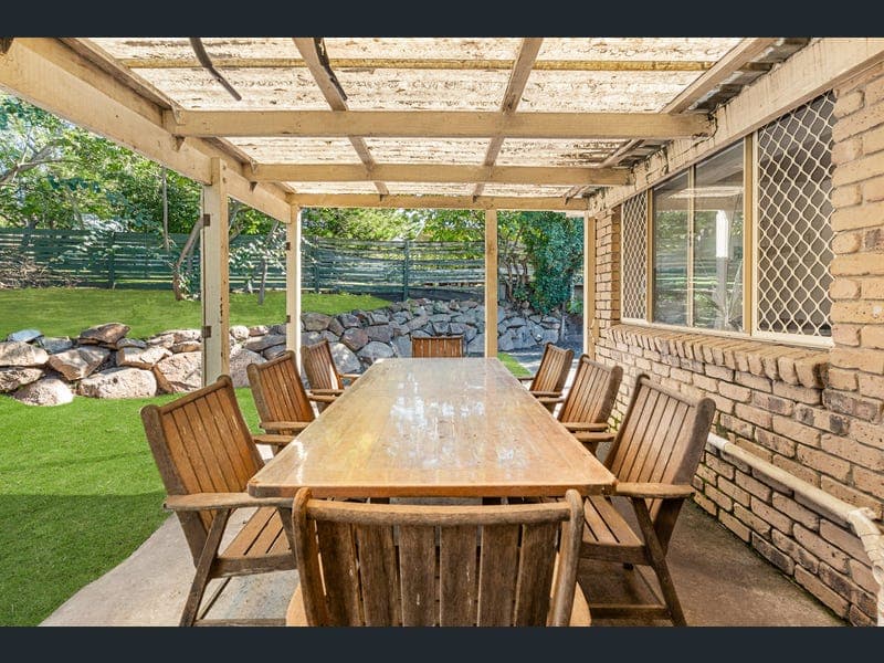 83 Owens Crescent, Regents Park — photo 1 of 5