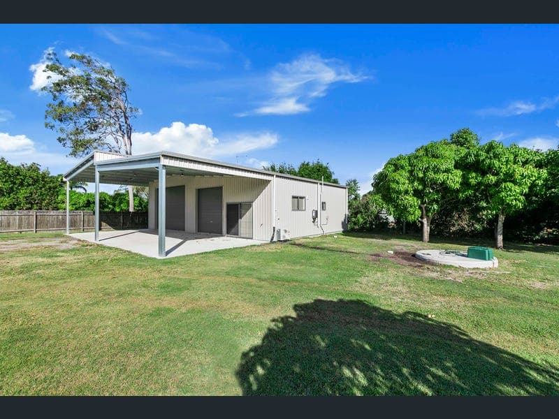 27-29 Orchid Avenue, Urangan — photo 1 of 5