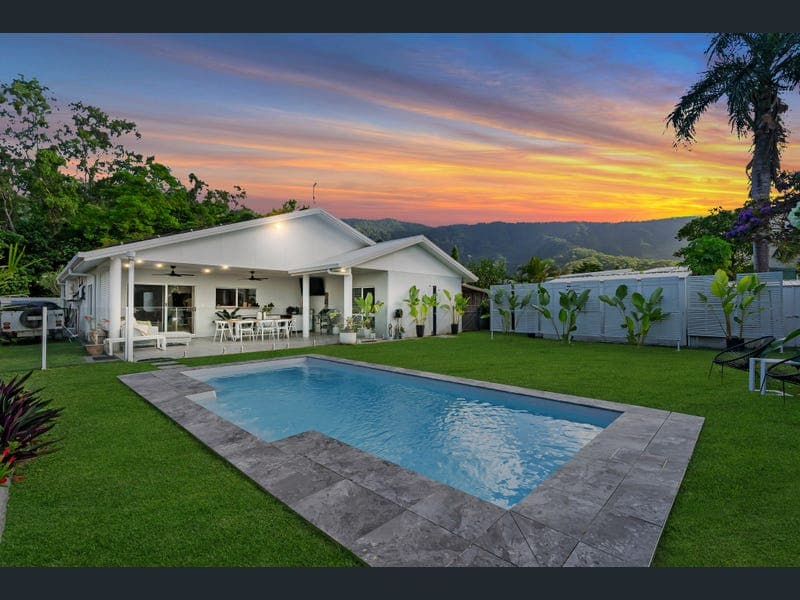 28 Leonard Street, Kewarra Beach — photo 1 of 5