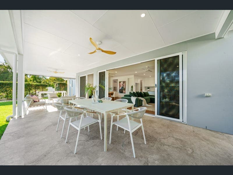 12 Bellara Street, Ashmore — photo 1 of 5