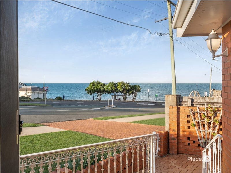 1A Griffith Road, Scarborough — photo 1 of 5