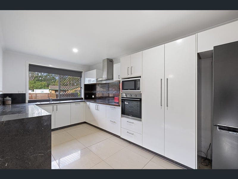 6 Holder Street, Loganholme — photo 1 of 5