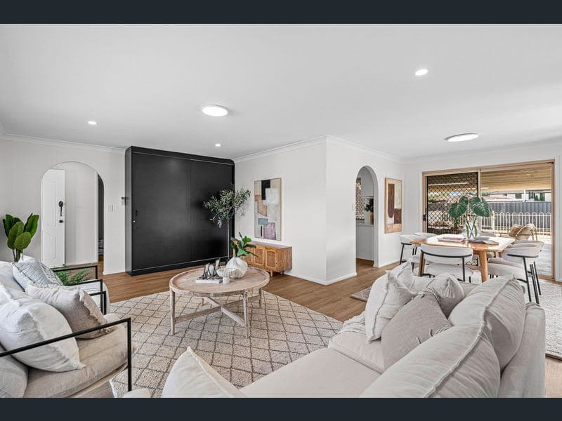 17 Duck Street, Birkdale — photo 1 of 5