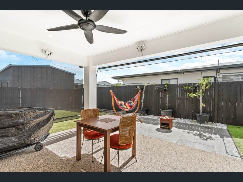 18 Beachwood Circuit, Bakers Creek — photo 1 of 5