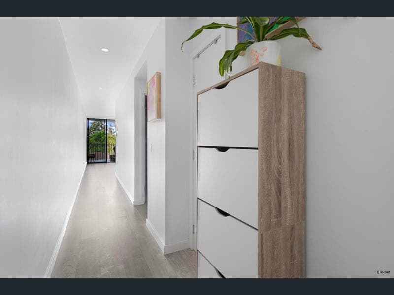 201/135 Eugaree Street, Southport — photo 1 of 5