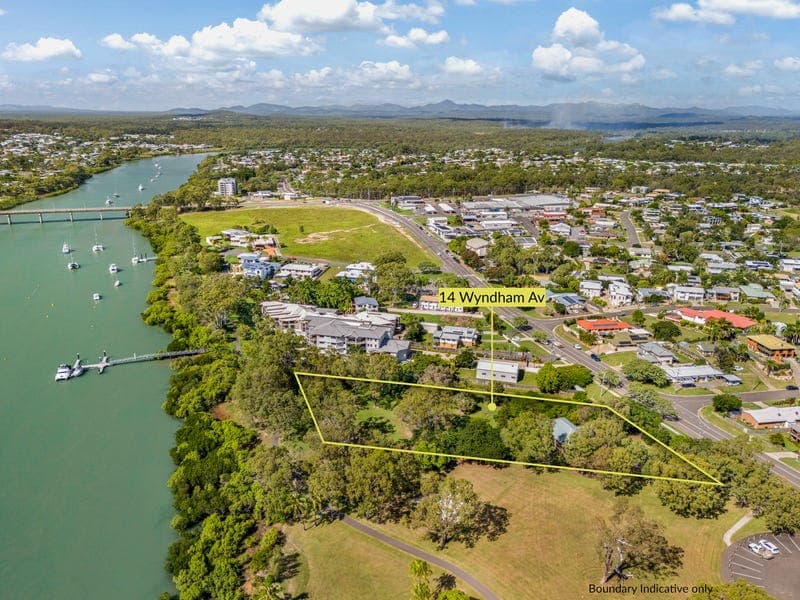 14 Wyndham Avenue, Boyne Island — photo 1 of 5