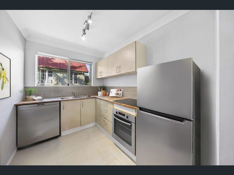 3/62 Hamilton Road, Moorooka — photo 1 of 5