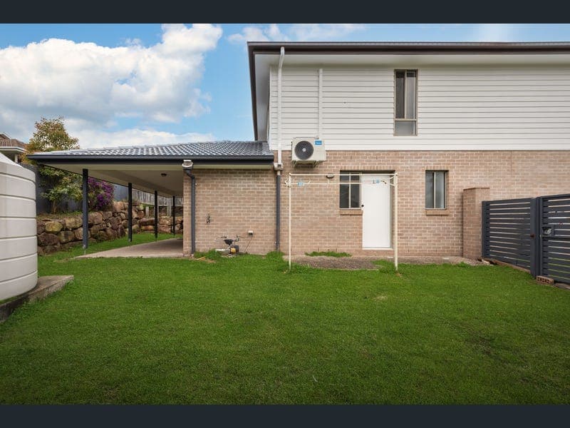29 Karingal Drive, Pimpama — photo 1 of 5