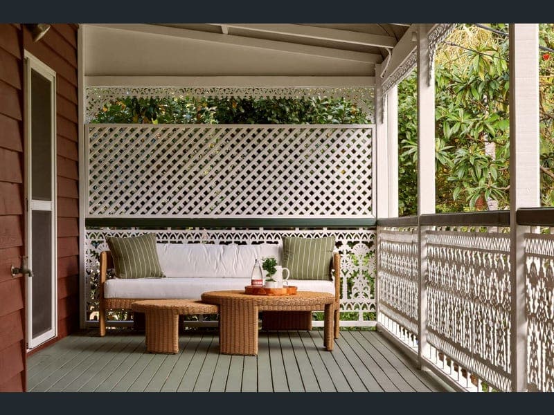 20 Warrawong Street, Chapel Hill — photo 1 of 5