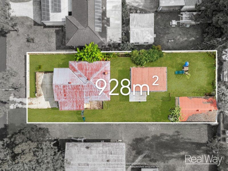7 Peacock Street, One Mile — photo 1 of 5