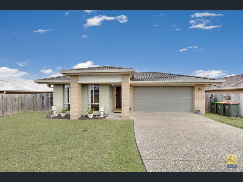 5 Fleet Street, Calliope — photo 1 of 5