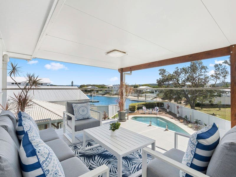 1 Dolphin Court, Palm Beach — photo 1 of 5