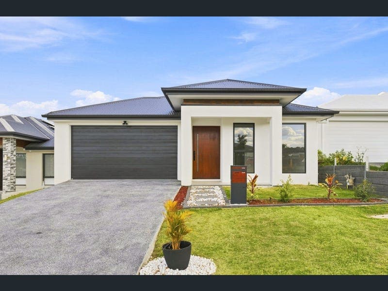 6 Whitewood Avenue, Bahrs Scrub — photo 1 of 5