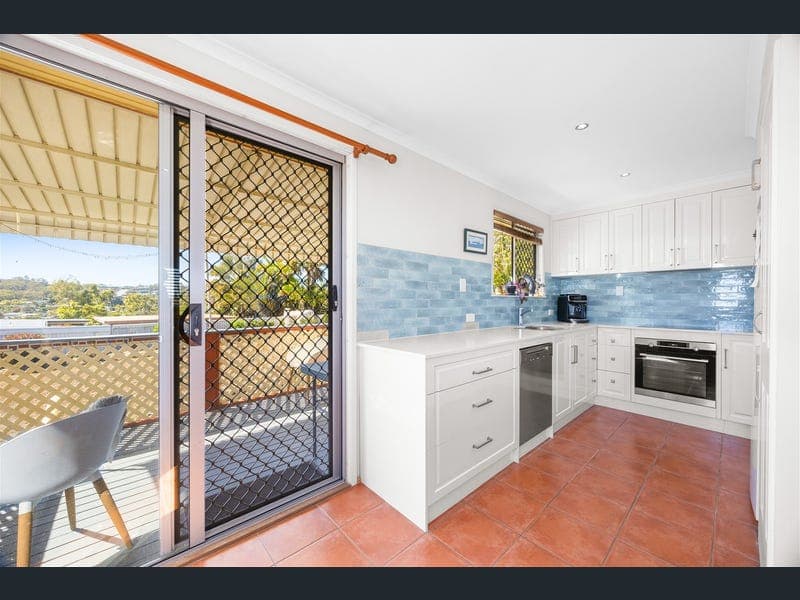 14 Coral Court, Kin Kora — photo 1 of 5