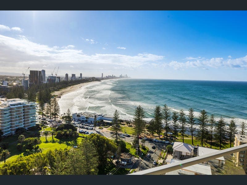 124/45 Hayle Street, Burleigh Heads — photo 1 of 5