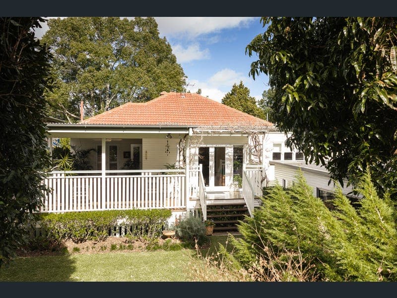 16 Tant Street, East Toowoomba — photo 1 of 5