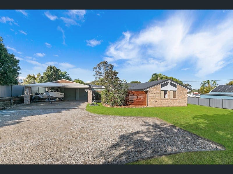 133 Fleet Street,, Burpengary East — photo 1 of 5