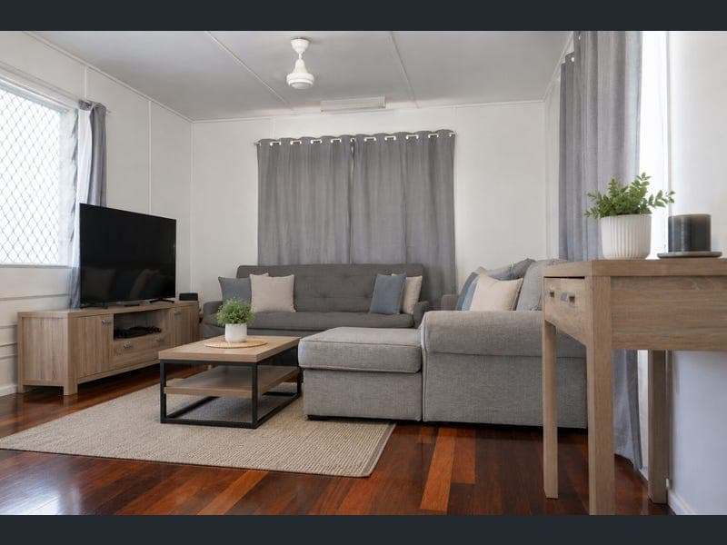 233 Palmerston Street, Vincent — photo 1 of 5