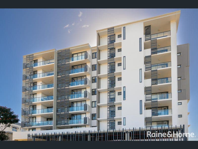 37/19 Roseberry Street, Gladstone Central — photo 1 of 5