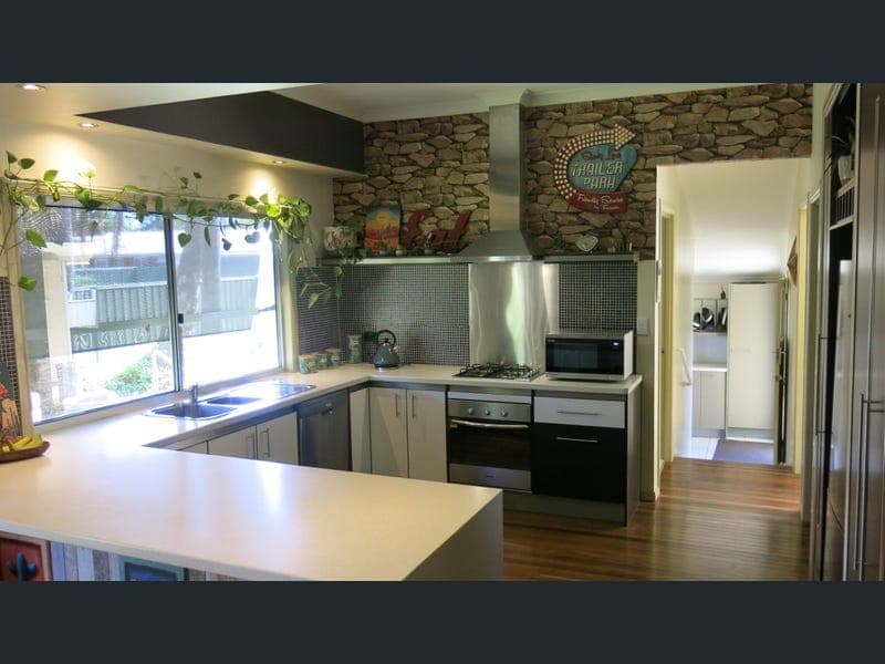 31 Gympie Road, Tinana — photo 1 of 5